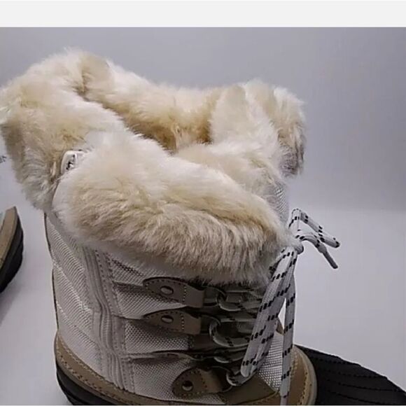 DREAM PAIRS Womens Snow Boots Size 10 - Picture 5 of 5